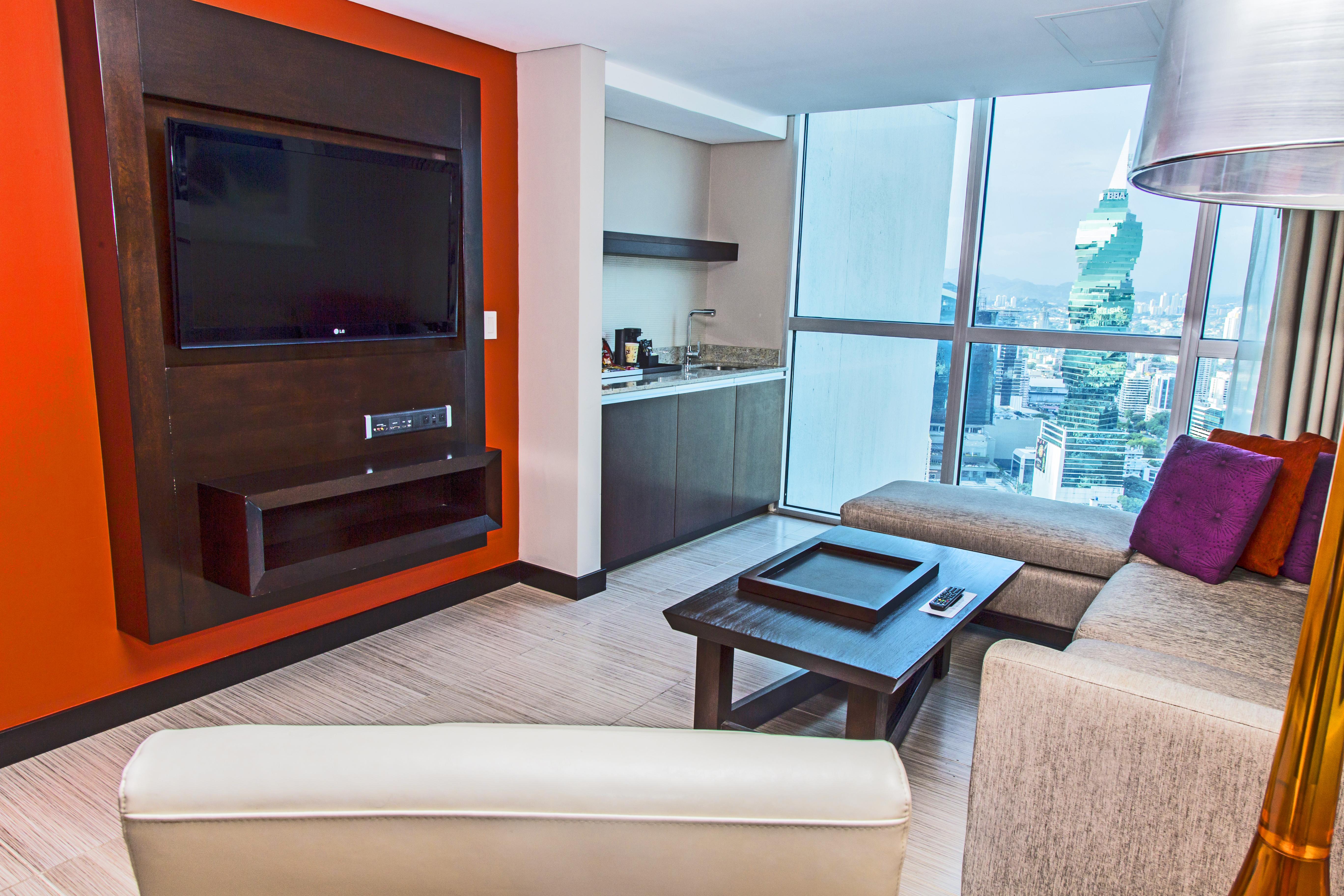 Megapolis Hotel Panama Екстер'єр фото A living room at the hotel