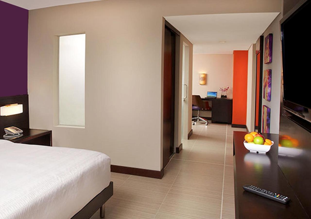 Megapolis Hotel Panama Екстер'єр фото Suite