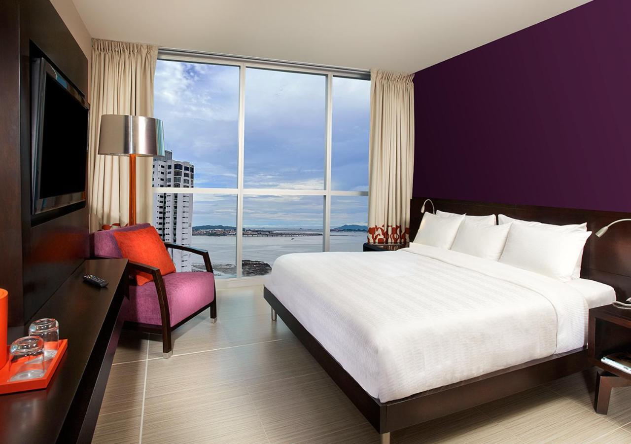 Megapolis Hotel Panama Екстер'єр фото A bedroom at the W Hotel in Panama City