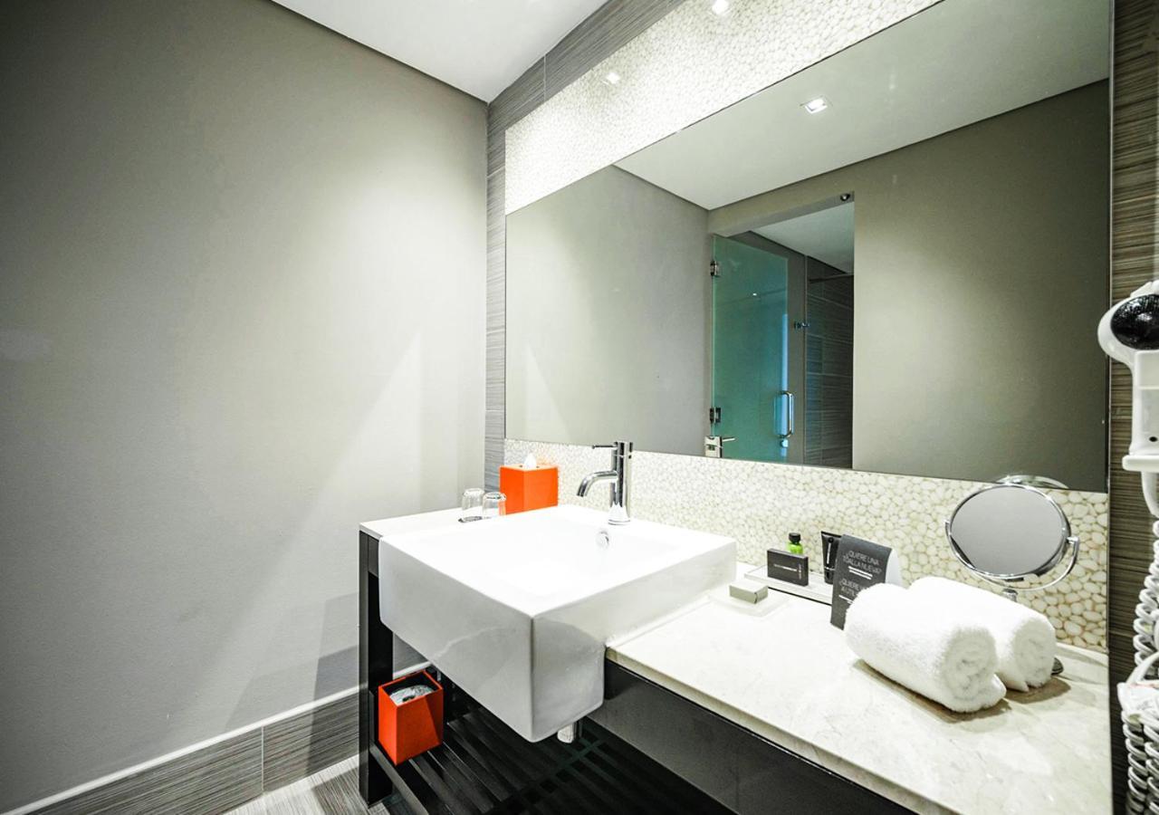 Megapolis Hotel Panama Екстер'єр фото Bathroom